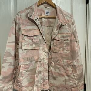 GAP Pink and Cream Camo print Utility Jacket size small
